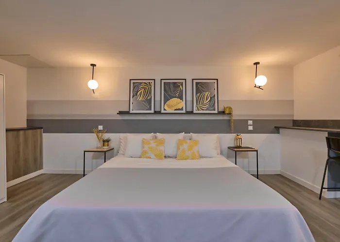 Alojamientos Céntricos con Jacuzzi y Netflix